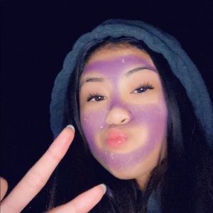 Meet your Posher, Amie